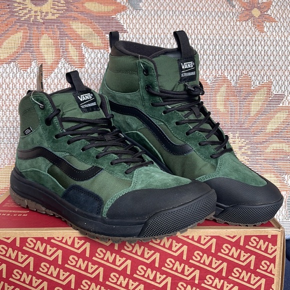 Vans WMNS Ultrarange Exo
Mountain View
VN0A5KS5BD6
Sneakers Boots - Picture 7 of 16